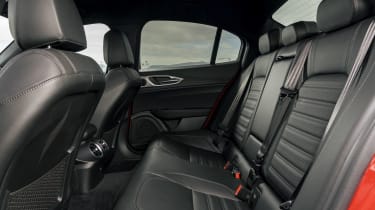 Alfa Romeo Giulia - rear seats